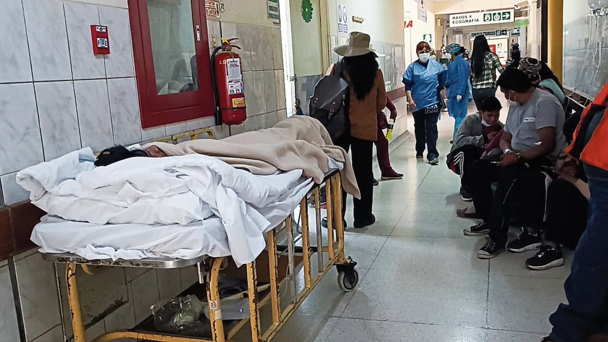Contraloría observa gasto de 336 mil soles para pagar guardias hospitalarias