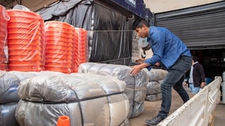 Entregan 25 mil kits de abrigo en zonas de frío extremo en Cusco