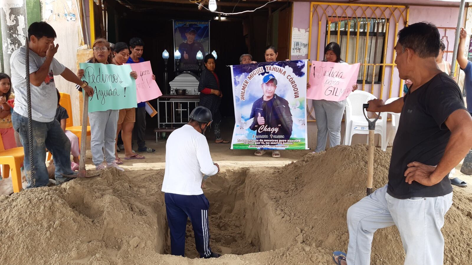 Los familiares de Jhilmer Yahuana Córdova piden ayuda a la Beneficencia de Piura.
