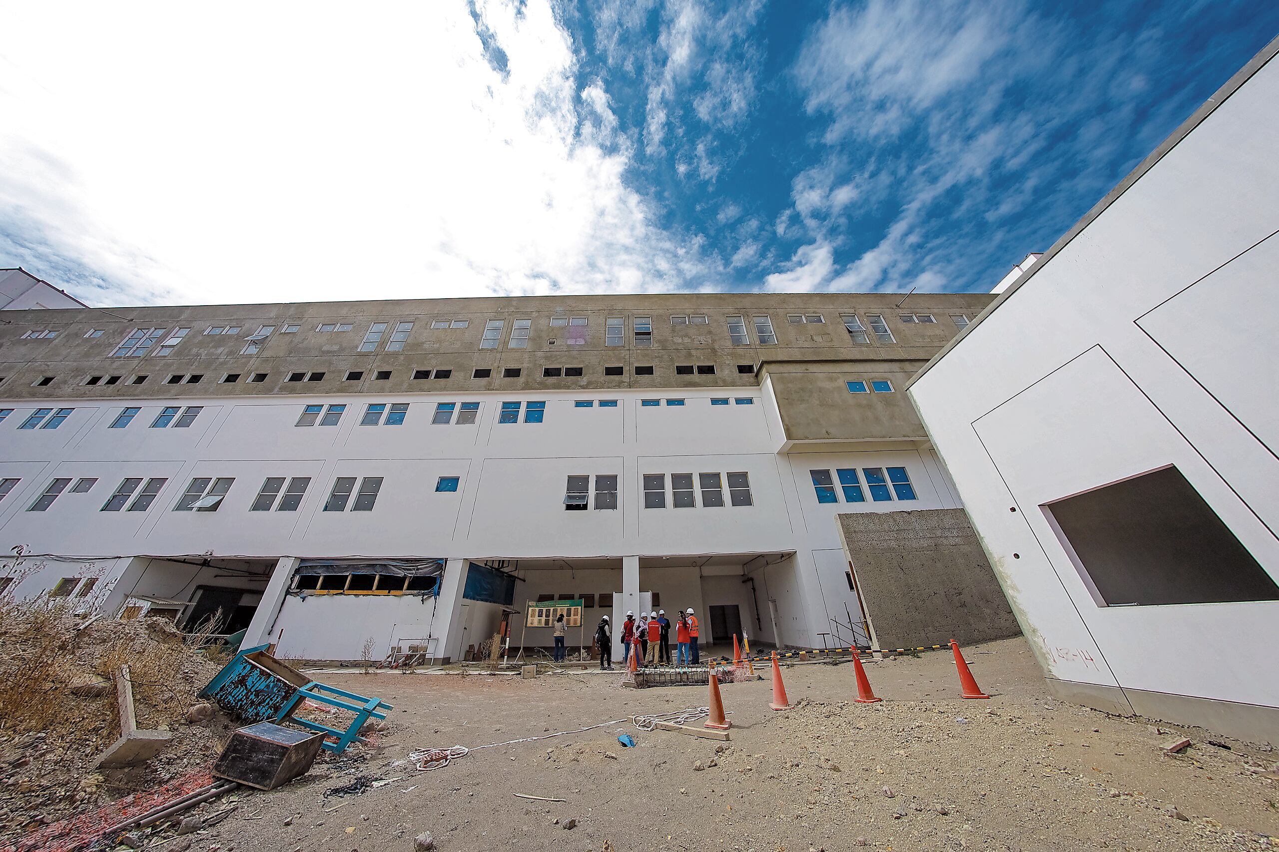 Obra paralizada en hospital de Arequipa. Foto: difusión.