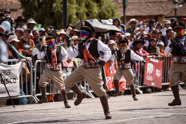 Fiestas del Cusco: Derroche de talento en concurso de danzas de nivel primario