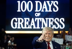 Donald Trump celebra entre aplausos 100 días de gobierno