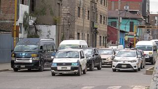 Congestión vehicular se registra en las calles de Huancayo  en feriado largo
