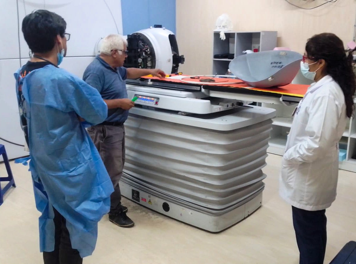 Reparan equipo clave para la realización de sesiones de radioterapia en el hospital Goyeneche, Arequipa. Foto: GRA.