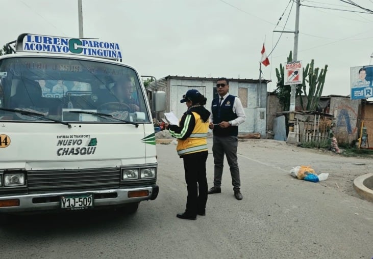 Ica: tres combis retiradas de circulación y multadas por usar paraderos informales