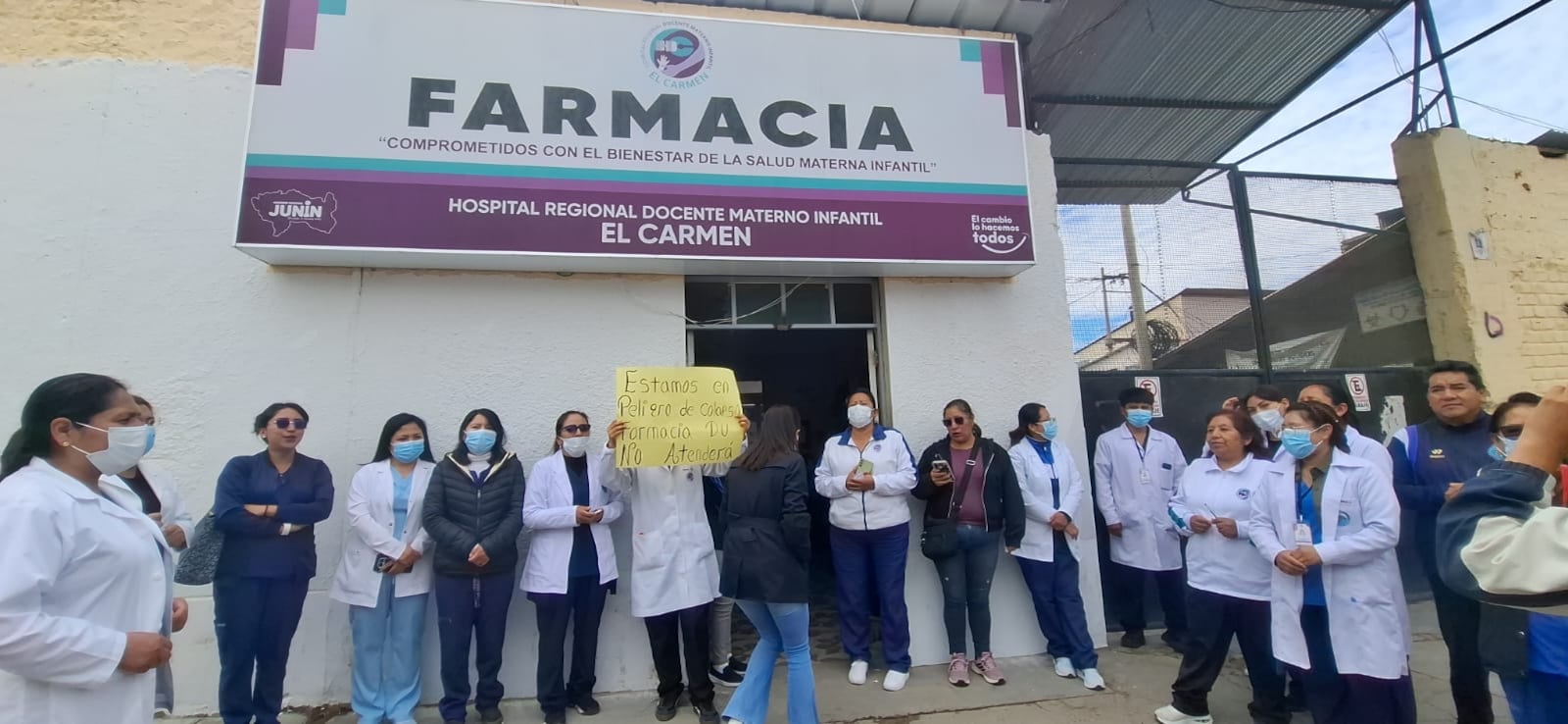 Hospital gasto hasta 3 millones de soles en refacciones pero siguen filtraciones