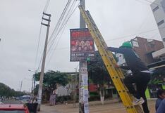 Retiran anuncios publicitarios de postes de Trujillo