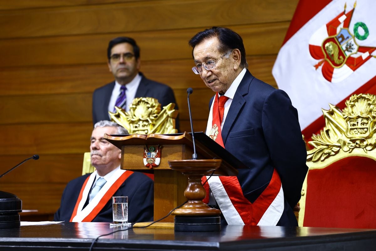 Un oficio firmado por el presidente encargado del Congreso, Fernando Miguel Rospigliosi Capurro, informa que el mandato presidencial concluye el 26 de julio de 2026 y dispone la ceremonia de entrega de la banda presidencial al día siguiente. (Foto: Congreso)
