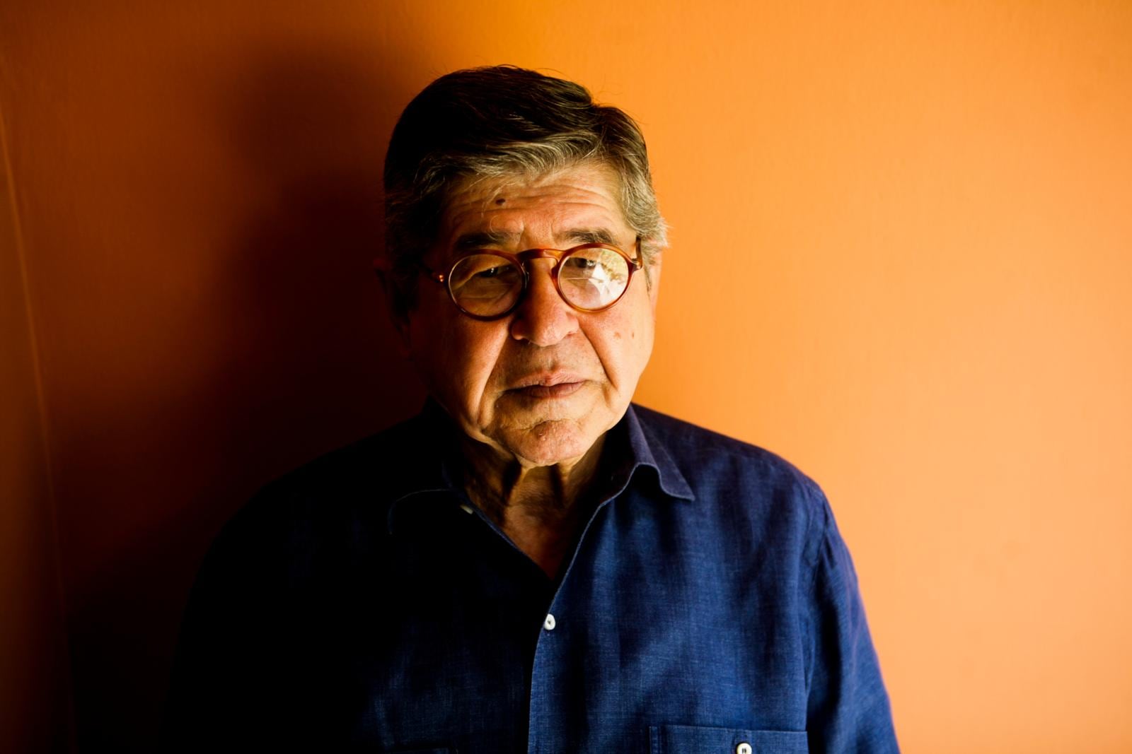 Durante más de cinco décadas, el escritor peruano construyó una obra literaria marcada por el humor, la nostalgia y una mirada crítica a la sociedad limeña. (Foto: Musuk Nolte)