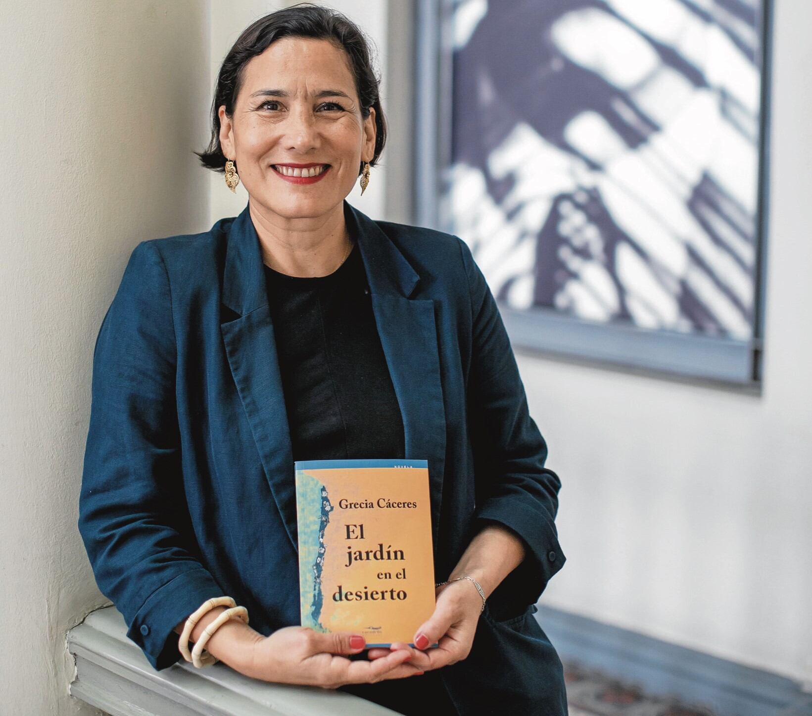 Grecia Cáceres presenta su novela "El jardín en el desierto"