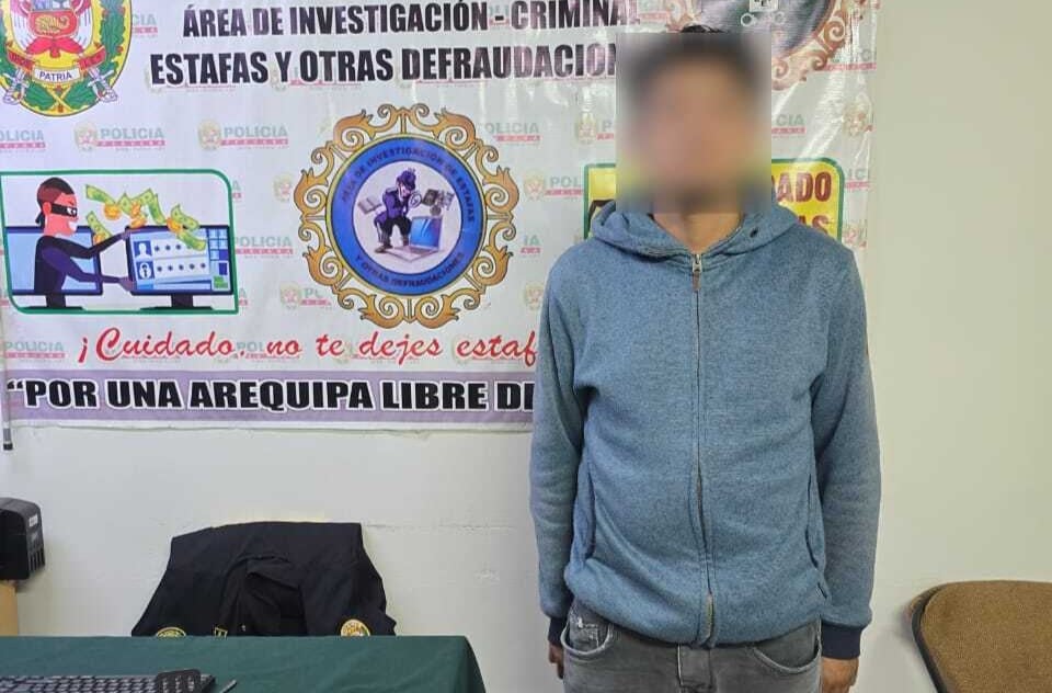 Cae trabajador delivery acusado de estafar a empresa con pagos falsificados en Arequipa. Foto: PNP.