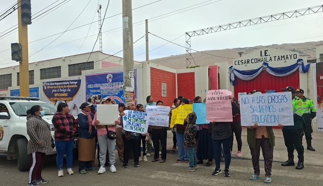Los padres comentaron que el menor habría ofrecido el estupefaciente a compañeros. (Foto: Correo)