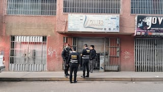 Delincuentes vacían tienda de cosméticos ubicado a una cuadra de la plaza principal de Juliaca