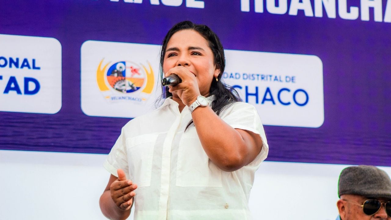 Informó a los pobladores que la gestión anterior les entregó la comuna con una deuda de más de 70 mil soles. En cuatro meses que está en el sillón municipal ha gestionado pistas, veredas y títulos de propiedad para sus vecinos.