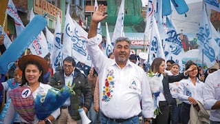 Julio de La Rosa: “No pierdan la esperanza que llega nuevo gobierno”