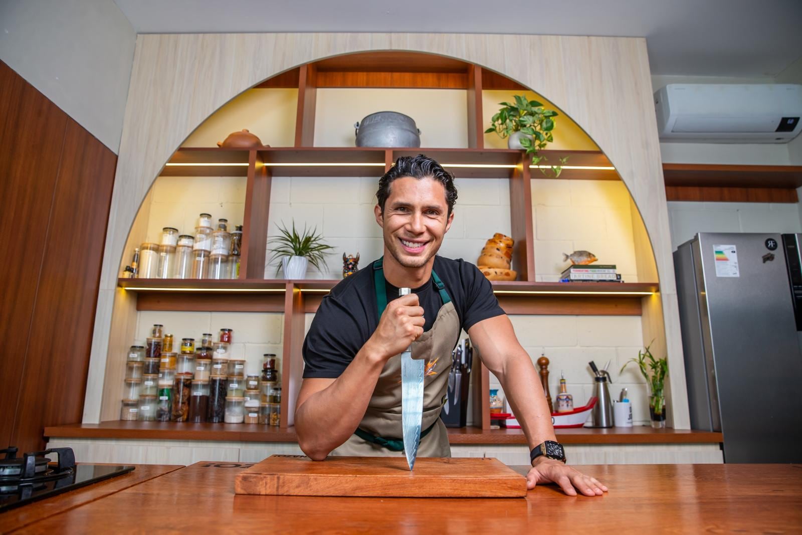 "Mi mamá y mis hermanos nos reuníamos a abrir las conchitas uno por uno (...) después de unos minutos estábamos conversando y conectando”. Foto: Allen Quintana / GEC