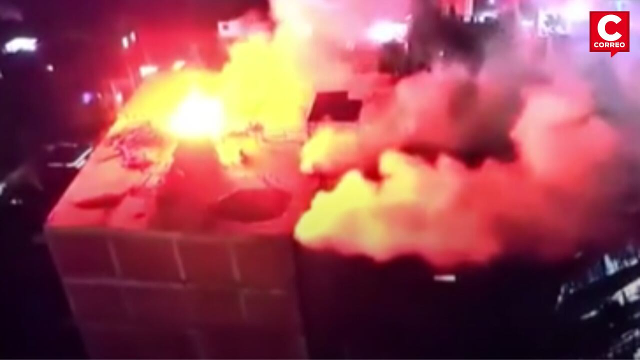 Incendio en Barrios Altos: Llamas se reavivan en almacén del Cercado de Lima