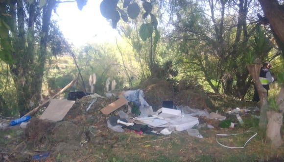 Extranjeros, delincuentes e indigentes dejan basura en el río Chili