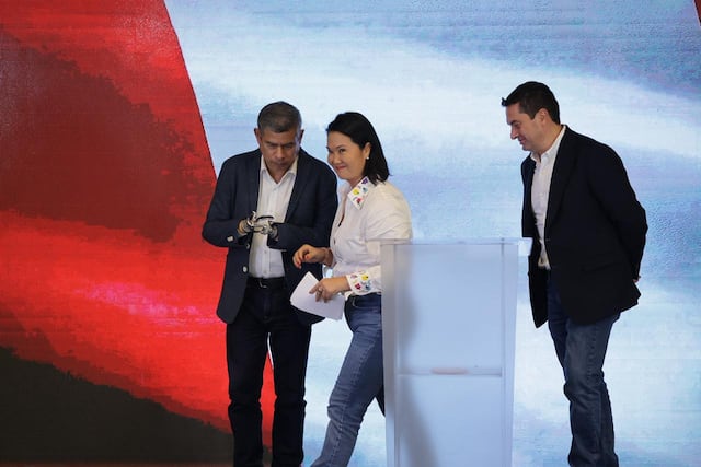 Keiko Fujimori se pronuncia tras conteo rápido y promete respetar la voluntad popular (Fotos: Hugo Pérez/GEC)