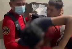 Niño de 10 años cae entre dos casas en Puente Piedra y es rescatado por los bomberos (VIDEO)