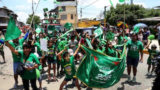 Piura: Derroche de alegría se vivió en el carnaval castellano