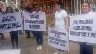 Chiclayo: madres protestan durante desfile y exigen entrega de colegio Inmaculada
