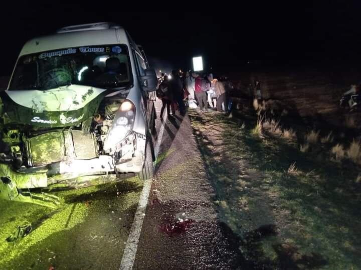 Debido al accidente fallecieron los ocupantes de la unidad menor, quienes fueron identificados como: René Ángel Huanca Sucapuca (44) y Rosario Jovita Linares Humpire (38).