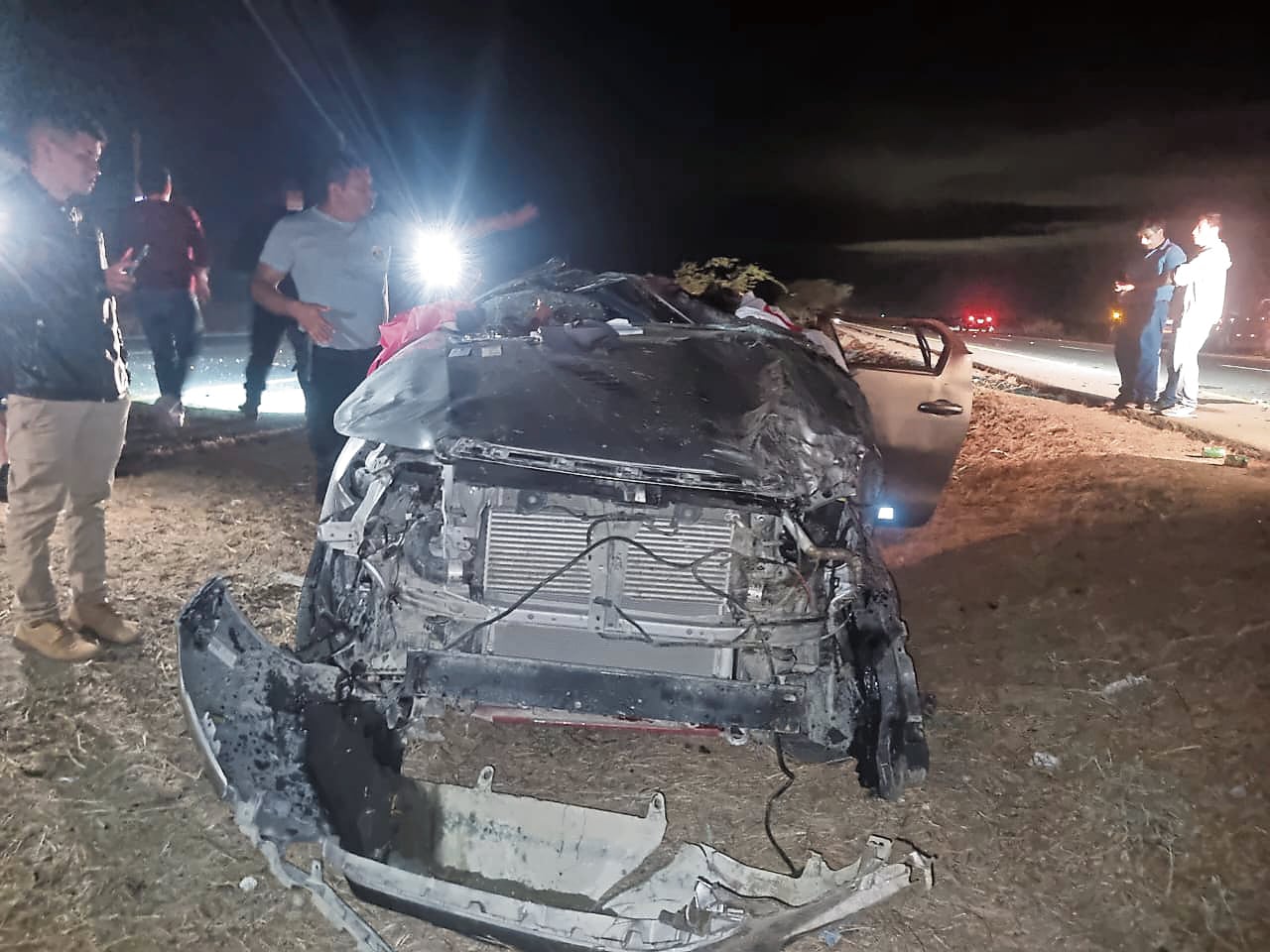 La víctima es propietario de la empresa de cerámica San Lorenzo. Su cuerpo fue internado en la morgue del hospital Virgen de Las Mercedes de la ciudad de Paita