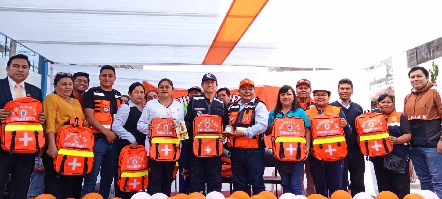 Ya se han señalizado las rutas de evacuación, zonas seguras, refugios; además, de instalación de hospitales de campaña y áreas de tratamiento de los heridos.