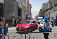 Aniversario de la Policía: Cierran calles y se registra congestión vehicular en Arequipa (VIDEO)