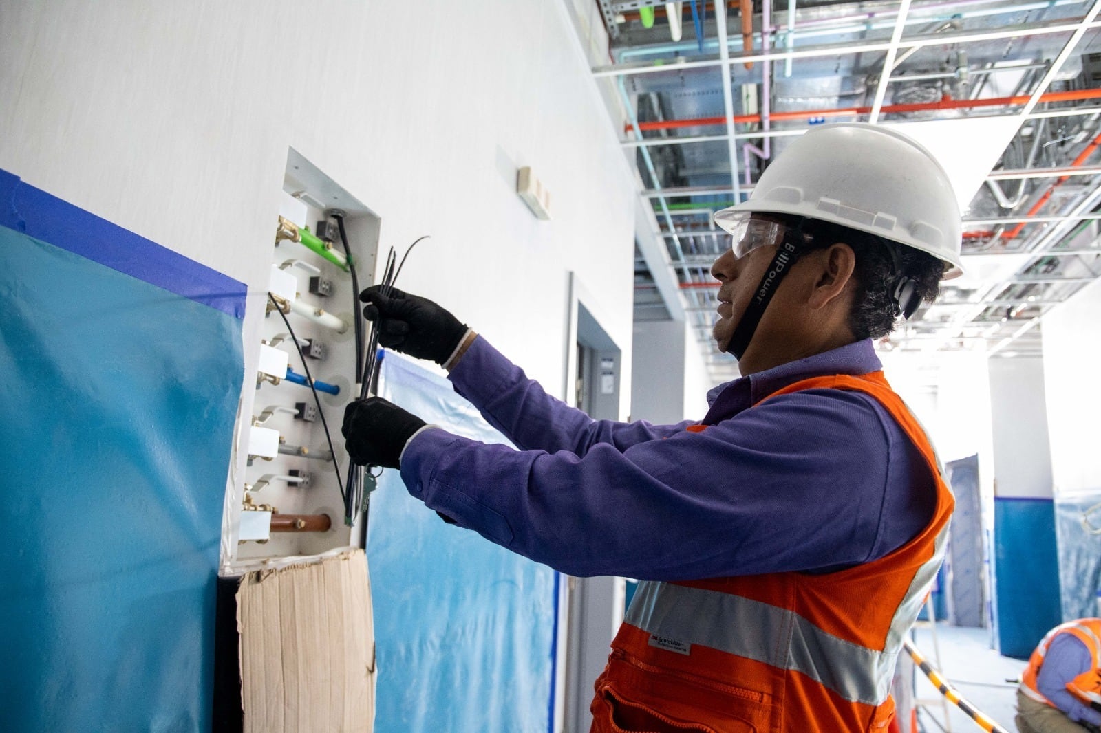 En supervisión el Gore Cusco corrobora que la ejecución en infraestructura está en 95 % y que sí será entregado en junio.