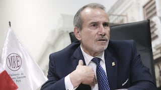 Congreso: Impulsan moción de interpelación contra el canciller Elmer Schialer