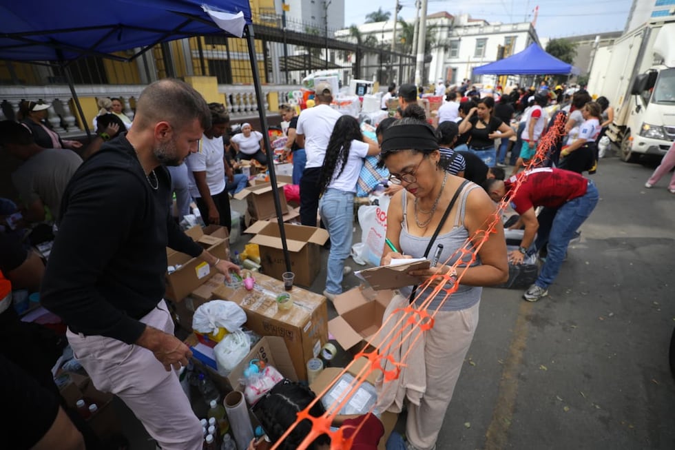 La solidaridad une a peruanos y venezolanos