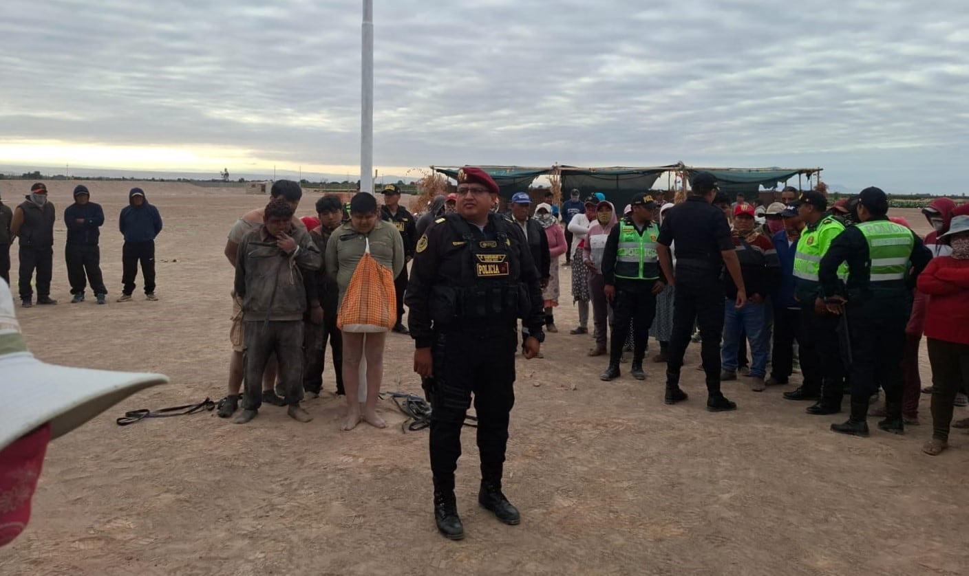 Policía acudió a Lateral 13 de Magollo para rescatar a los presuntos delincuentes