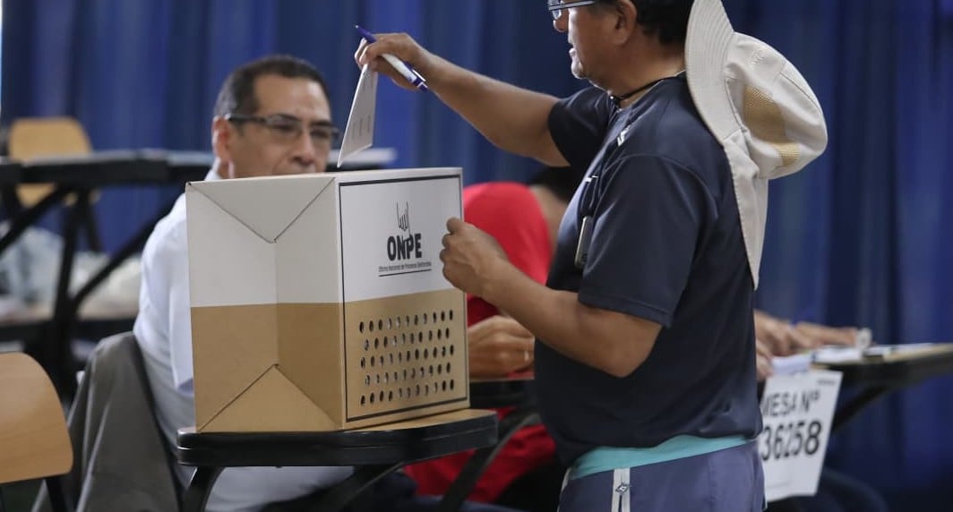 Elecciones 2026: Datum proyecta segunda vuelta regional en al menos nueve regiones