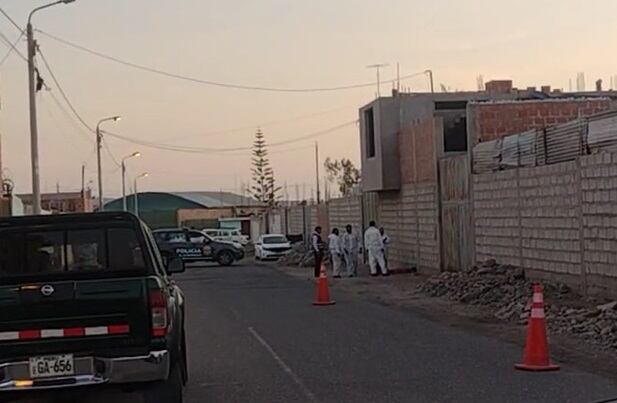 Extranjero que fue baleado en parque de Atmat se desplomó en una calle cuando huía de sus atacantes