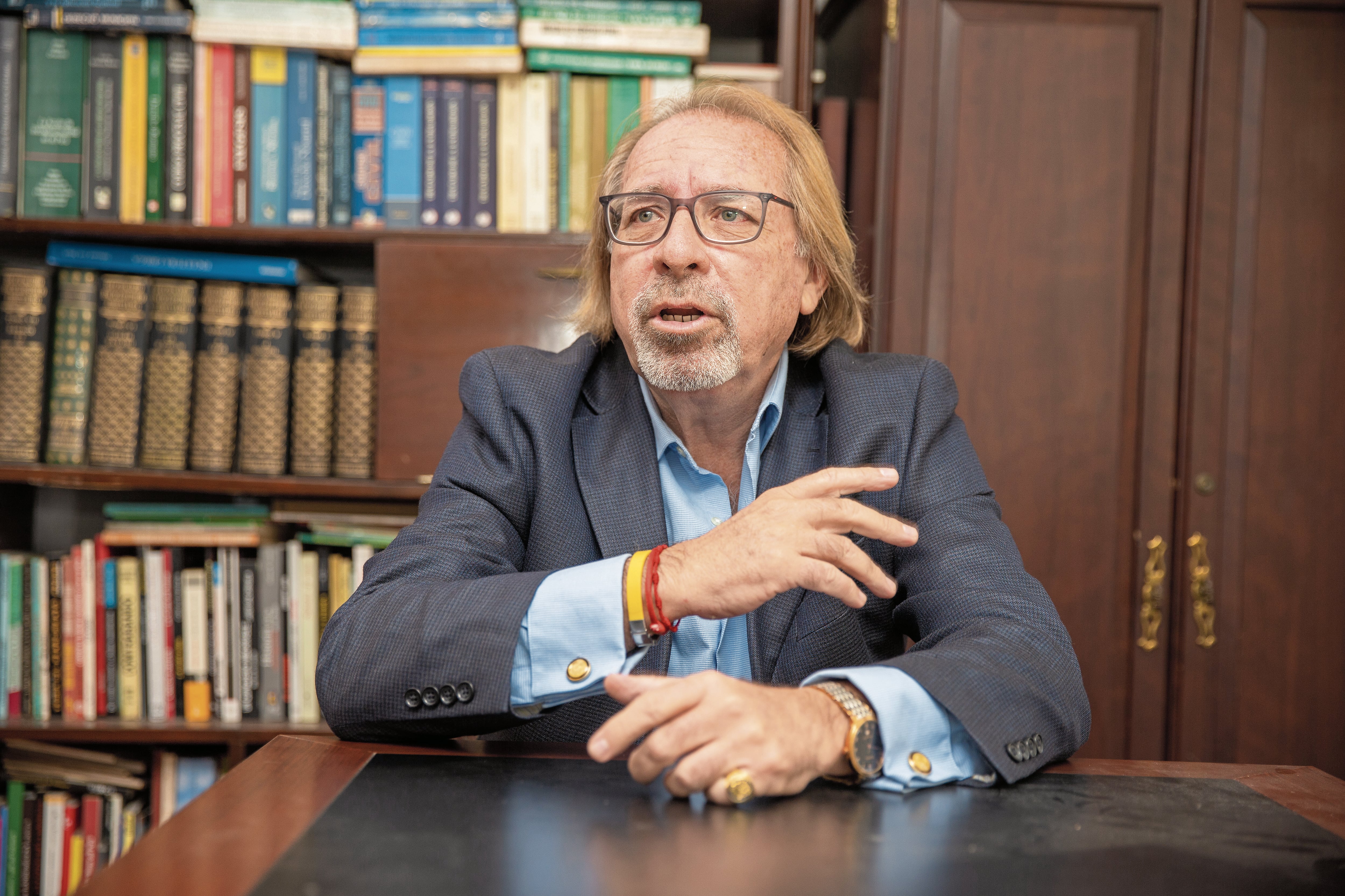 Burgomaestre anuncia instalación de vehículo de transporte que bajará desde el Parque Ecológico hasta Villa María del Triunfo. El próximo año iniciará la convocatoria de empresas