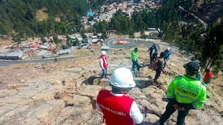 Contraloría alerta sobre riesgo inminente de deslizamientos por grietas y deformaciones en el cerro Pucará