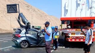 Chincha: automóvil se empotra contra un tráiler y deja dos personas fallecidas