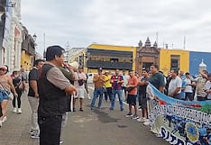 Trabajadores municipales de Trujillo acatan plantón