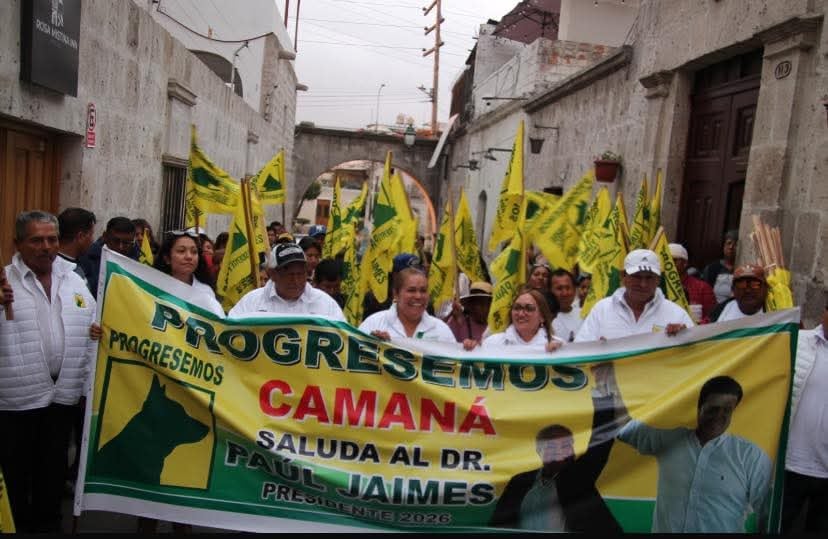 Campaña de Progresemos en Camaná. Foto: Facebook.
