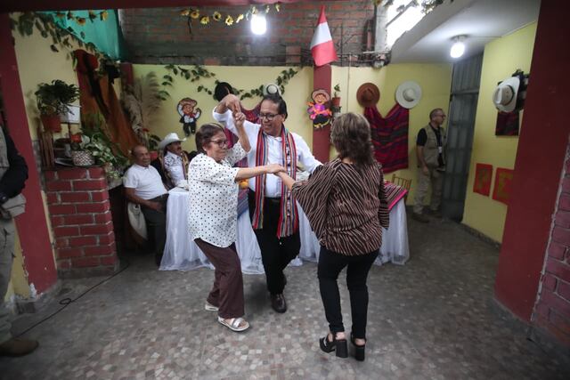 Roberto Sánchez: así fue el desayuno electoral junto a su familia en Huaral (Fotos: Jesús Saucedo/GEC)
