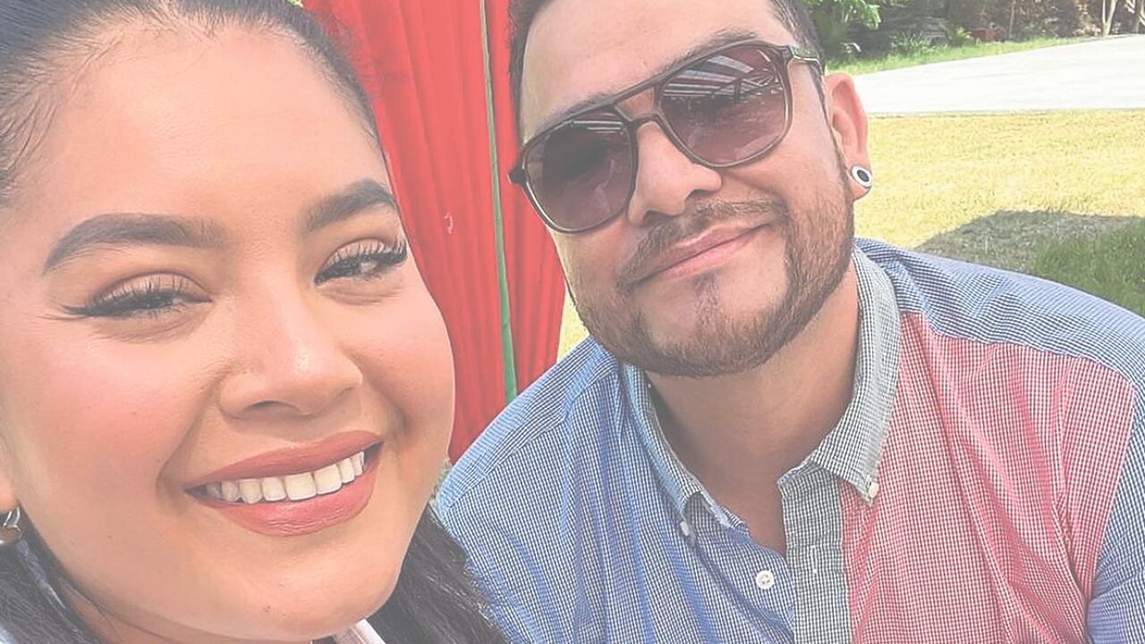 Carolina Jaramillo, revela que a un mes de la muerte de su esposo, no hay acuerdos sobre derechos laborales y uso de imagen.