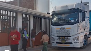 Trujillo: Tráiler se despista y se estrella contra fachada de una vivienda en Huanchaco