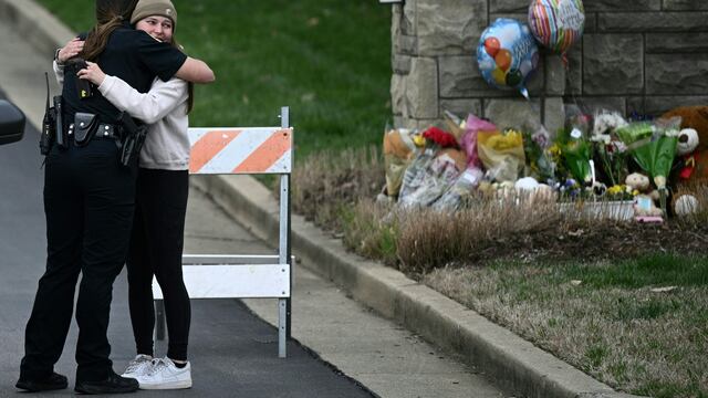 Tiroteo en Nashville: Impactante video policial luego que joven asesinara a tres niños y tres adultos en escuela