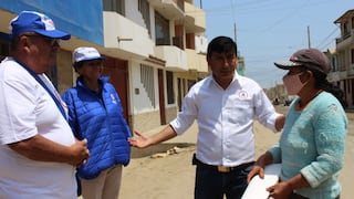 Efraín Bueno reforzará las juntas vecinales en Huanchaco