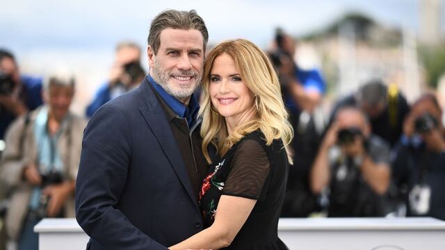 Kelly Preston, esposa de John Travolta, fallece y el actor le dedica un emotivo mensaje en redes sociales