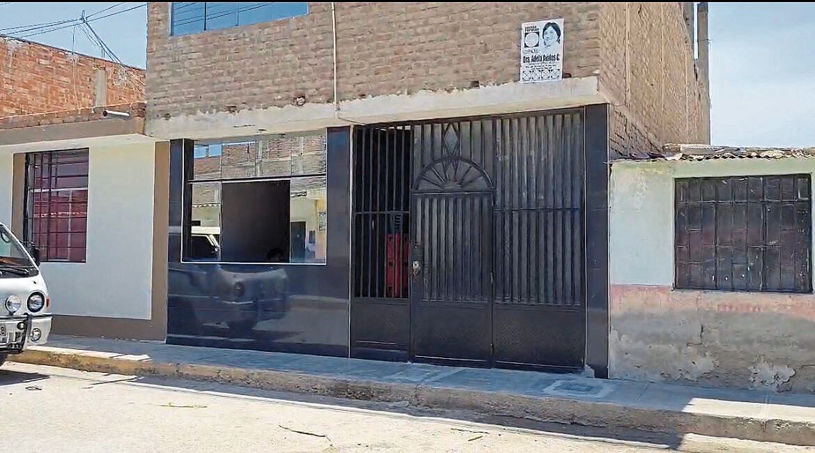 Robo ocurrió en el interior de esta vivienda. Según fuentes policiales, el agraviado se dedica al rubro de la gastronomía pero también realiza préstamos.