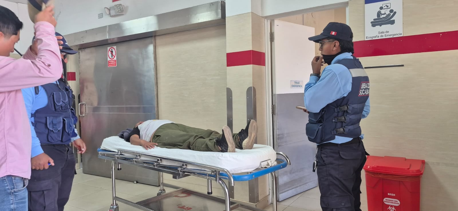 Mujeres resultan heridas durante las elecciones en Arequipa y son trasladadas al hospital Honorio Delgado Espinoza (Foto: GEC)