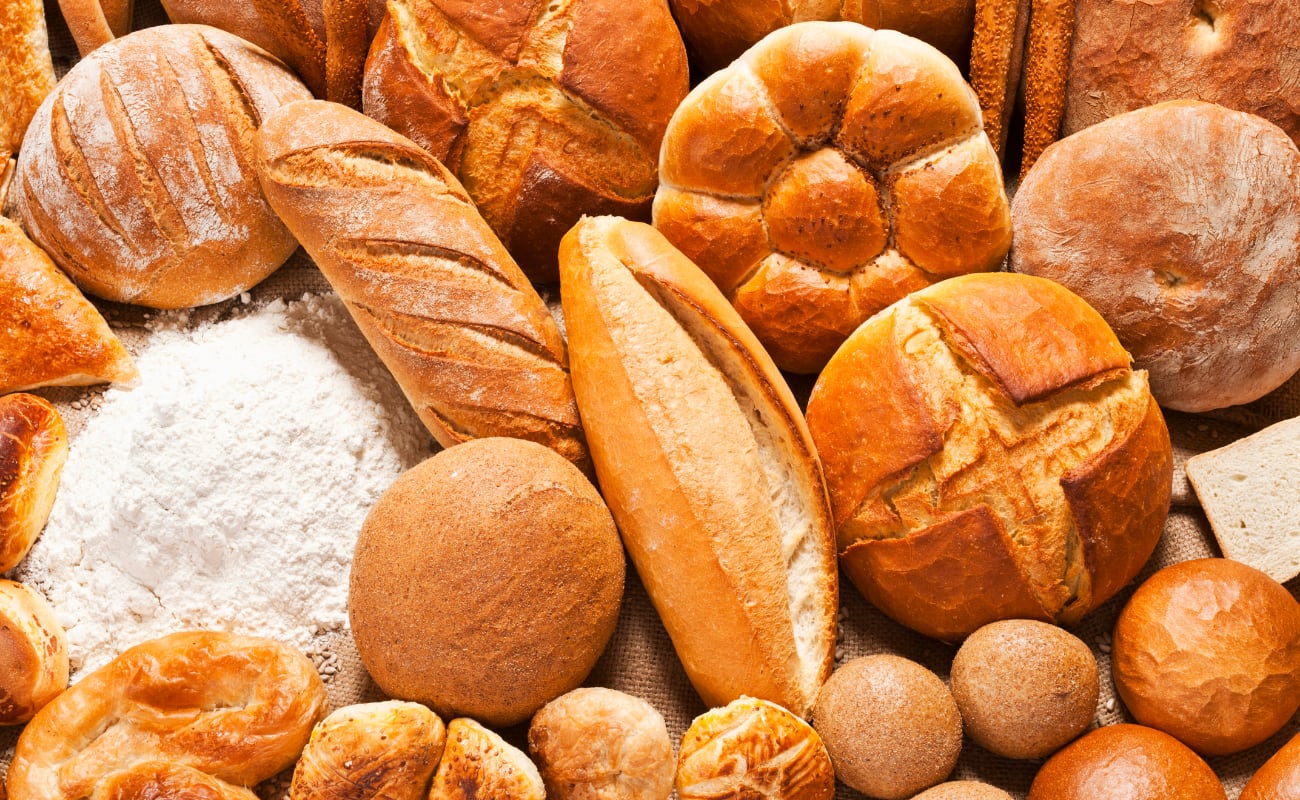 En el marco del Día Mundial del Pan, expertos destacan los múltiples beneficios nutricionales de este alimento, clave para la energía, la digestión y el bienestar general.